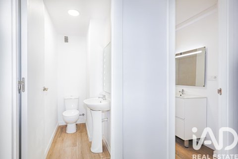 Аренда квартиры в Санта-Крус-де-Тенерифе, Тенерифе, Испания 3 спальни, 82м2 №152250 - фото 20