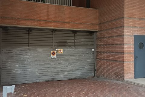 Pysäköinti vuokrattavana Barcelona, Espanja , 12 m2 No. 152246 - kuva 2