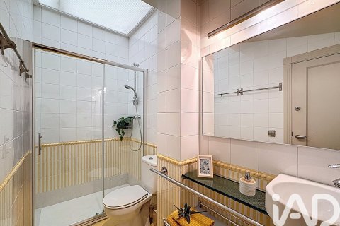 Talo vuokrattavana Alella, Barcelona, Espanja, 4 makuuhuonetta, 194 m2 No. 152244 - kuva 18