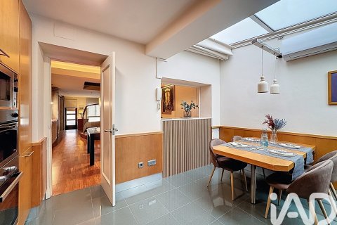 Talo vuokrattavana Alella, Barcelona, Espanja, 4 makuuhuonetta, 194 m2 No. 152244 - kuva 6