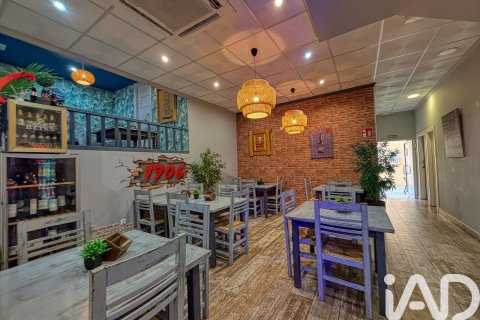 Liikekiinteistö vuokrattavana Denia, Alicante, Espanja, 2 makuuhuonetta, 140 m2 No. 152249 - kuva 12