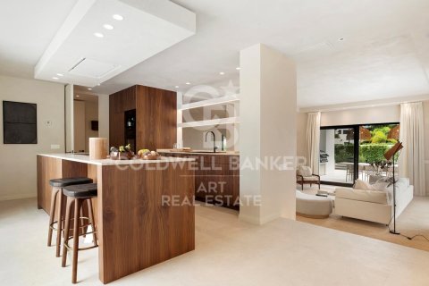 Villa till salu i Benahavis, Malaga, Spanien 4 sovrum, 334 kvm. Nr. 157716 - foto 7