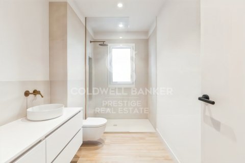 Huoneisto myytävänä Barcelona, Espanja, 4 makuuhuonetta, 169 m2 No. 157712 - kuva 9