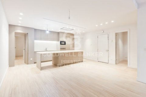Huoneisto myytävänä Barcelona, Espanja, 4 makuuhuonetta, 169 m2 No. 157712 - kuva 3