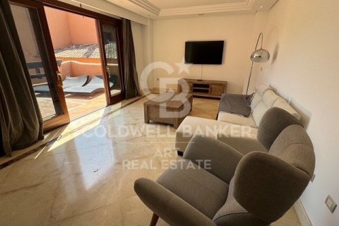 Apartment à vendre à Estepona, Malaga, Espagne, 2 chambres, 90 m2 No. 157715 - photo 3