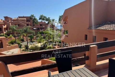 Apartment à vendre à Estepona, Malaga, Espagne, 2 chambres, 90 m2 No. 157715 - photo 7