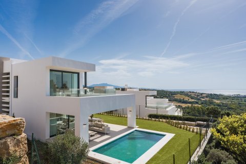 Huvila myytävänä Estepona, Malaga, Espanja, 3 makuuhuonetta, 226.04 m2 No. 174662 - kuva 2
