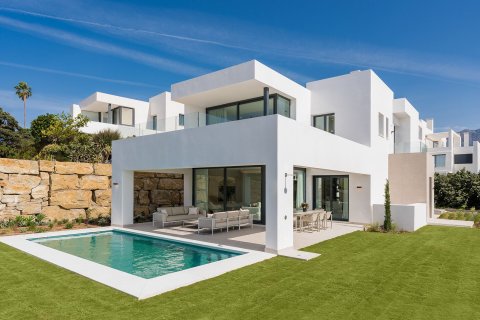 Villa in Estepona, Malaga, Spanien 3 Schlafzimmer, 226.04 m2 Nr. 174662