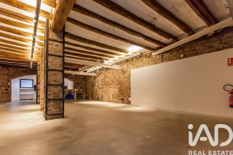 Commercial property for sale in Barcelona, Spain 204 sq.m. No. 172673 - photo 2