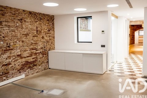 Commercial property for sale in Barcelona, Spain 204 sq.m. No. 172673 - photo 27