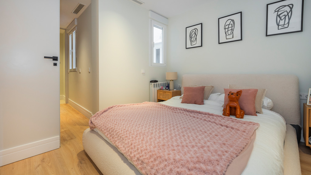 Apartament w Madrid, Hiszpania 3 sypialnie, 131 mkw. nr 105998