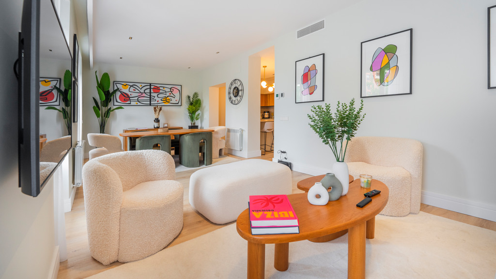 Apartament w Madrid, Hiszpania 3 sypialnie, 131 mkw. nr 105998
