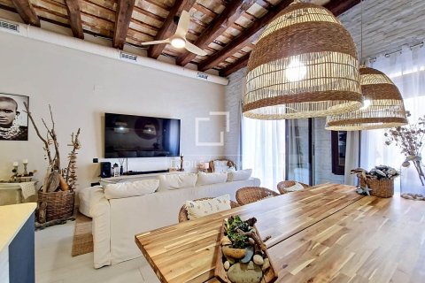 Apartamento en venta en Vilanova i la Geltrú, Barcelona, España 2 dormitorios, 108 m2 No. 166774 - foto 14