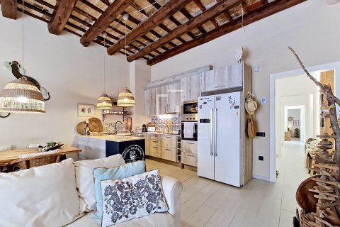 Apartamento en venta en Vilanova i la Geltrú, Barcelona, España 2 dormitorios, 108 m2 No. 166774 - foto 12