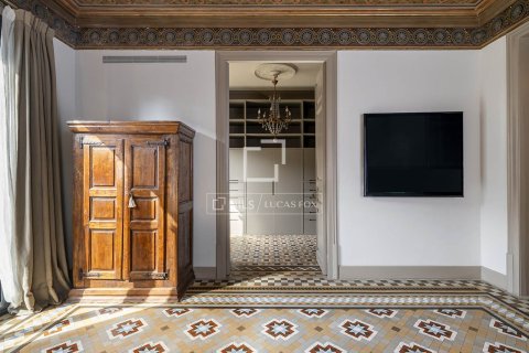 Apartment à louer à Barcelona, Espagne, 3 chambres, 205 m2 No. 166776 - photo 21