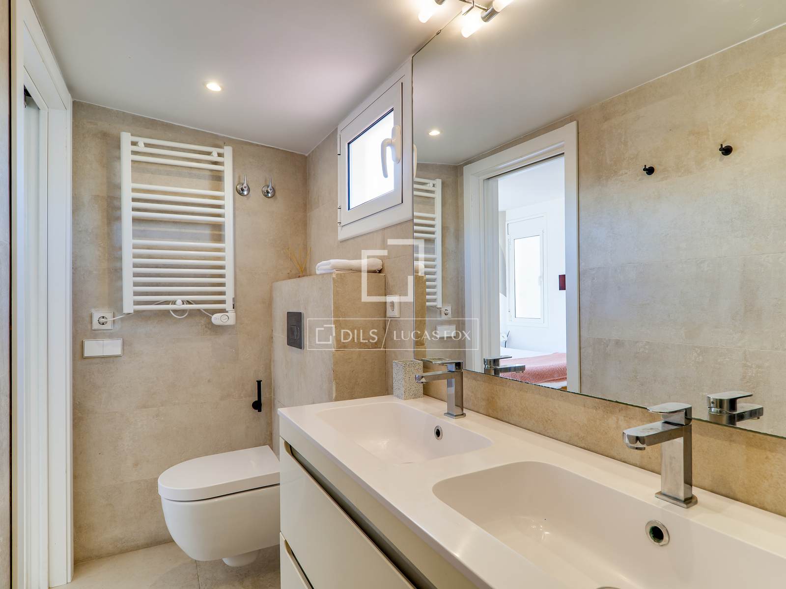 Penthouse in Barcelona, Spain 3 bedrooms, 81 sq.m. No. 166773