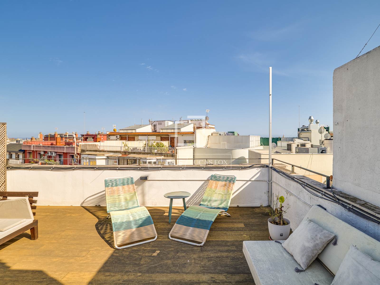 Penthouse in Barcelona, Spain 3 bedrooms, 81 sq.m. No. 166773