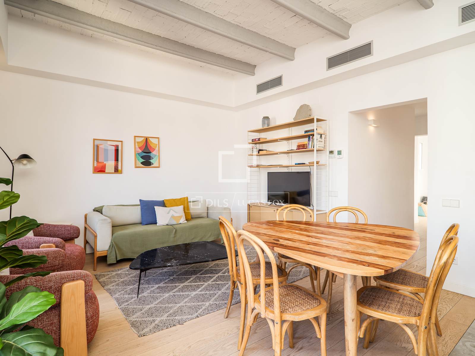 Penthouse in Barcelona, Spain 3 bedrooms, 81 sq.m. No. 166773