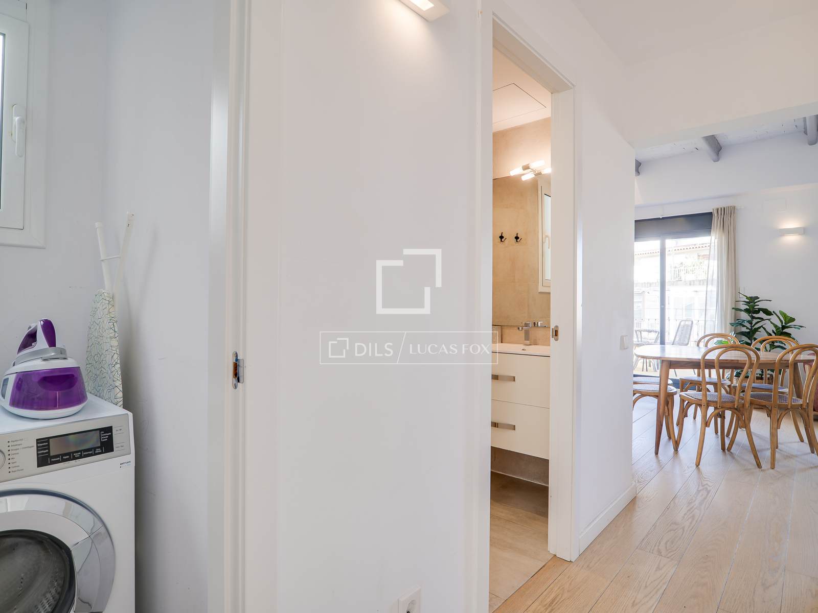 Penthouse in Barcelona, Spain 3 bedrooms, 81 sq.m. No. 166773