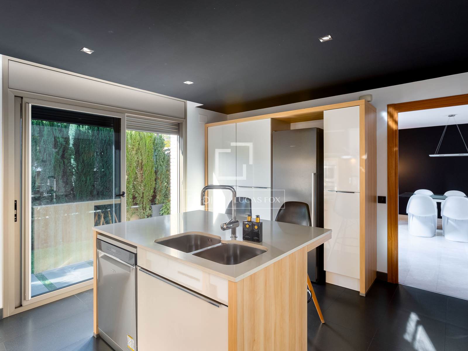 Villa in Vilassar de Dalt, Barcelona, Spain 6 bedrooms, 386 sq.m. No. 166775
