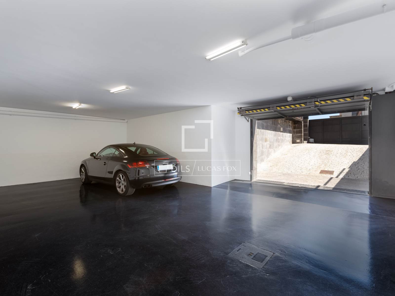 Villa in Vilassar de Dalt, Barcelona, Spain 6 bedrooms, 386 sq.m. No. 166775