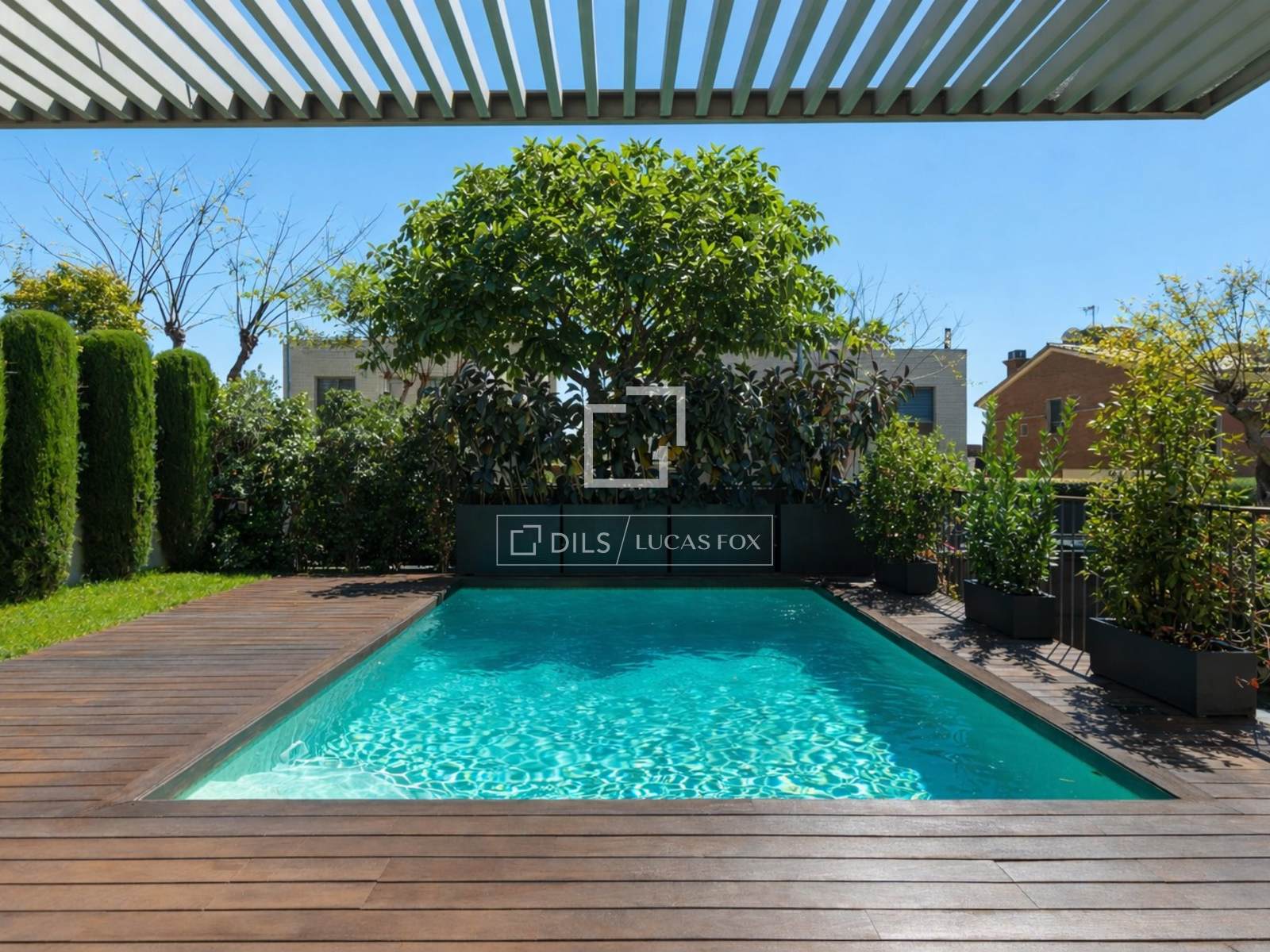Villa in Vilassar de Dalt, Barcelona, Spain 6 bedrooms, 386 sq.m. No. 166775
