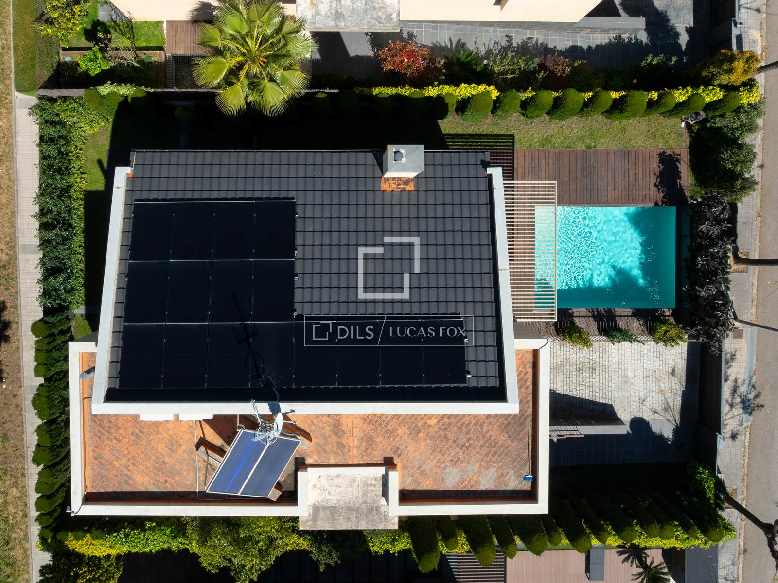 Villa in Vilassar de Dalt, Barcelona, Spain 6 bedrooms, 386 sq.m. No. 166775