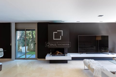 Villa in vendita a Vilassar de Dalt, Barcelona, Spagna 6 camere da letto, 386 mq. N° 166775 - foto 11