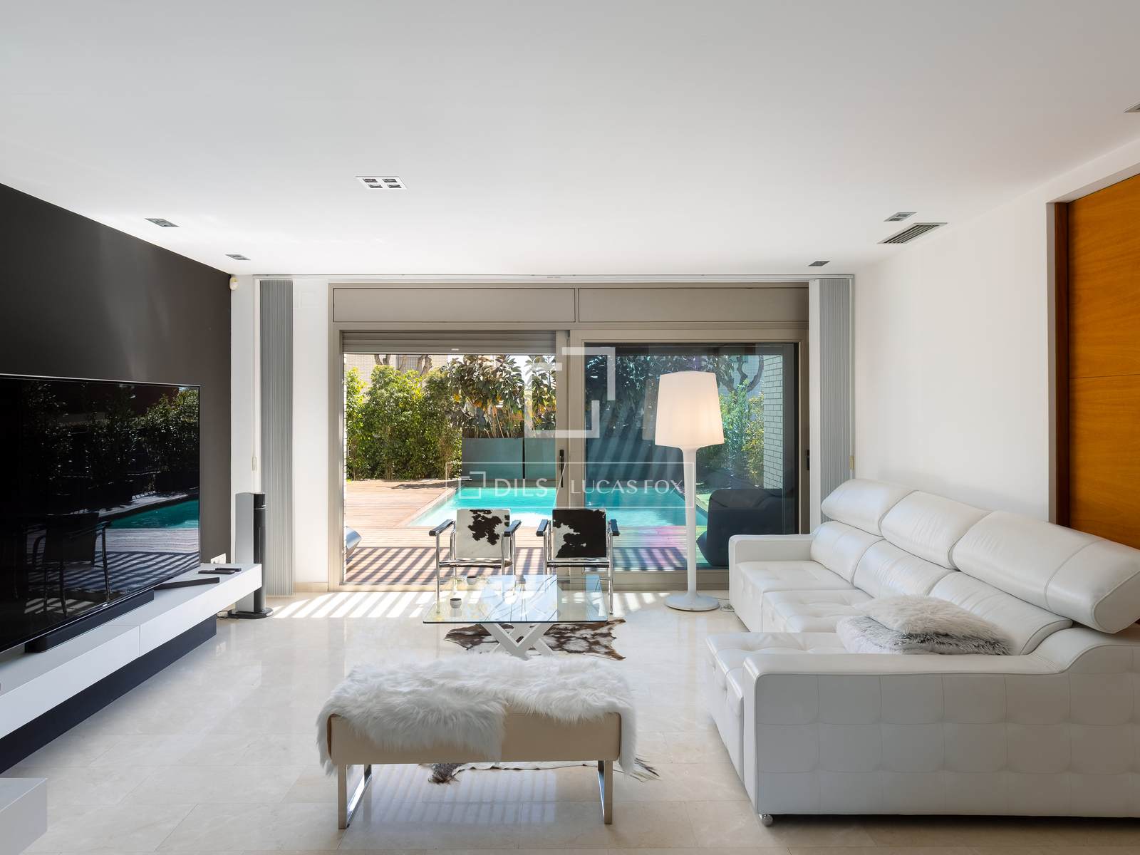 Villa in Vilassar de Dalt, Barcelona, Spain 6 bedrooms, 386 sq.m. No. 166775