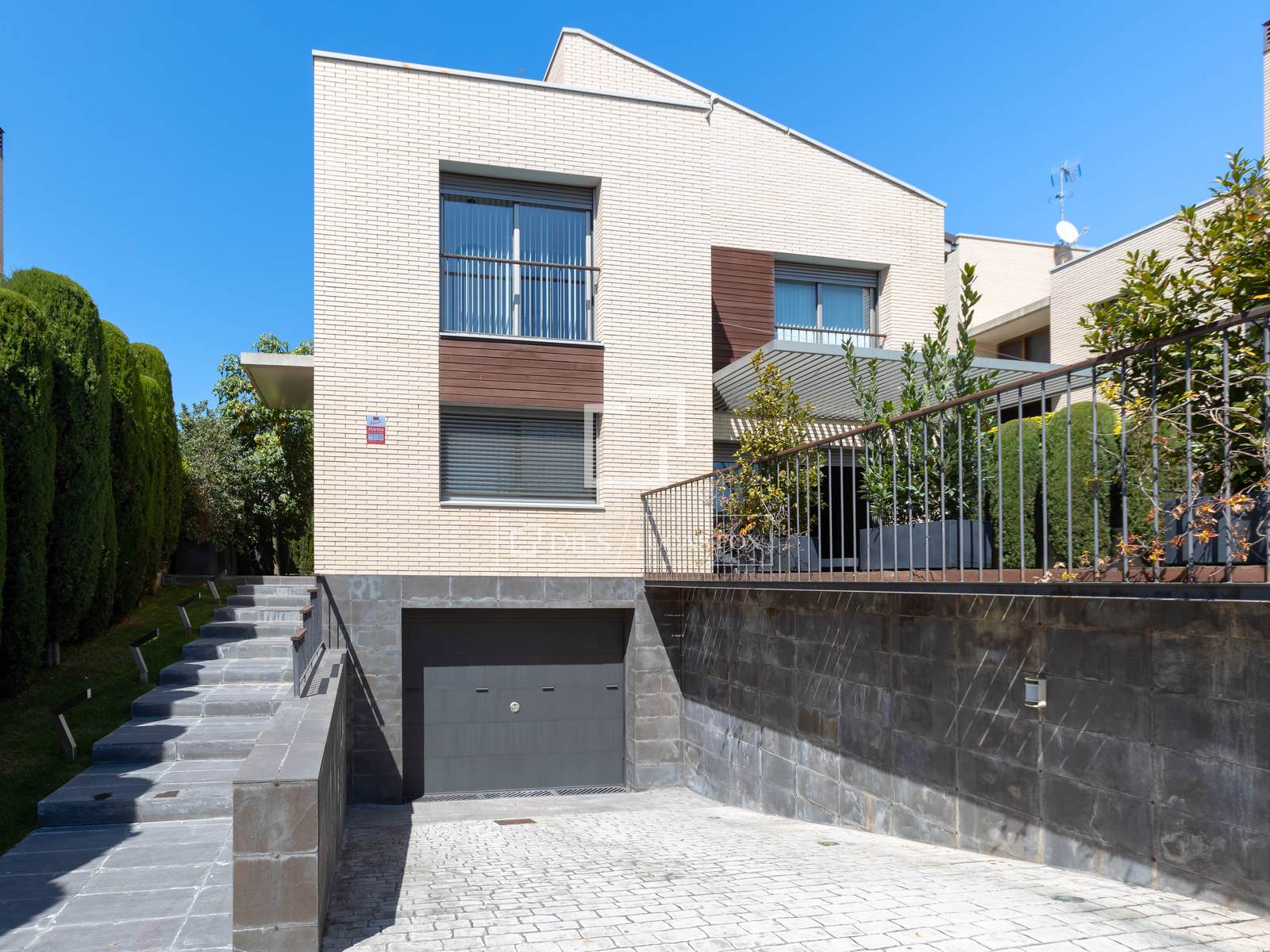 Villa in Vilassar de Dalt, Barcelona, Spain 6 bedrooms, 386 sq.m. No. 166775
