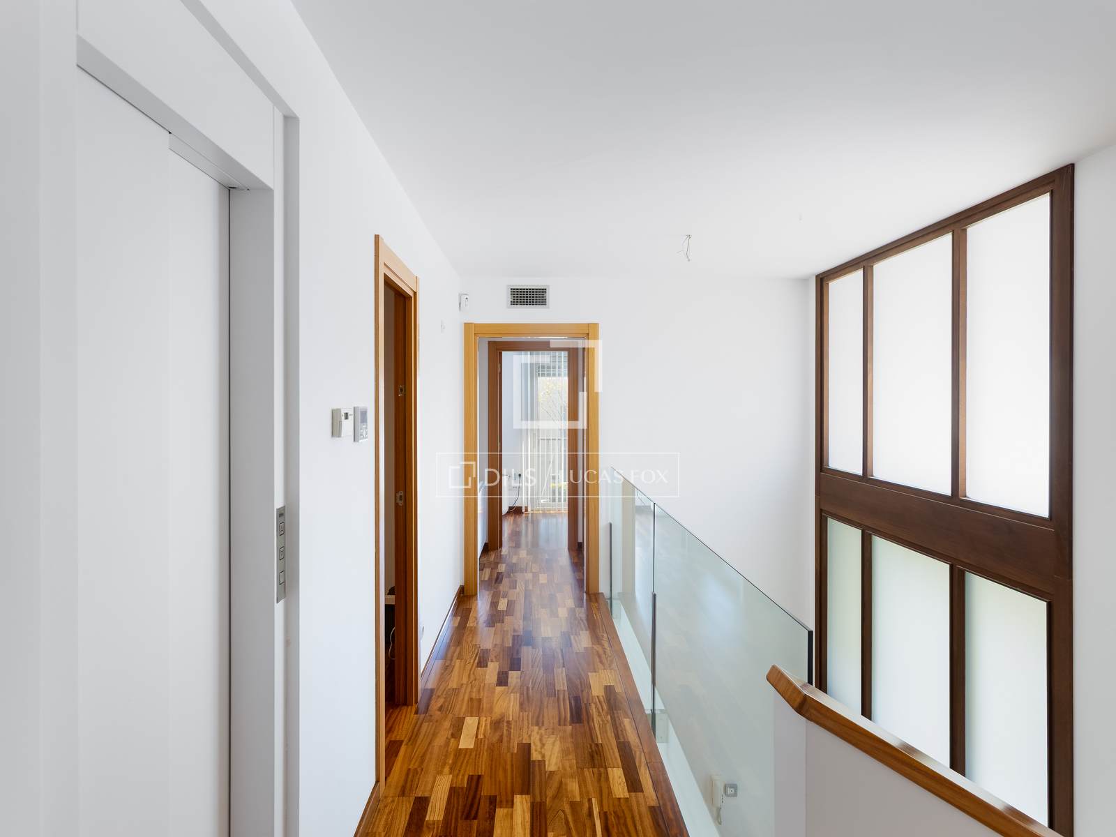 Villa in Vilassar de Dalt, Barcelona, Spain 6 bedrooms, 386 sq.m. No. 166775