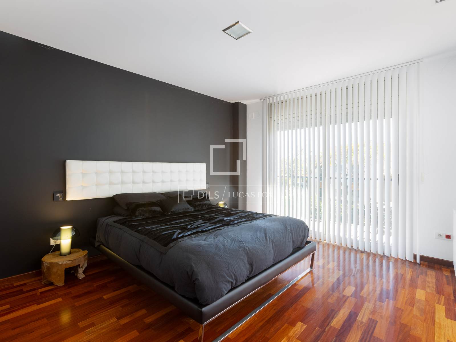 Villa in Vilassar de Dalt, Barcelona, Spain 6 bedrooms, 386 sq.m. No. 166775
