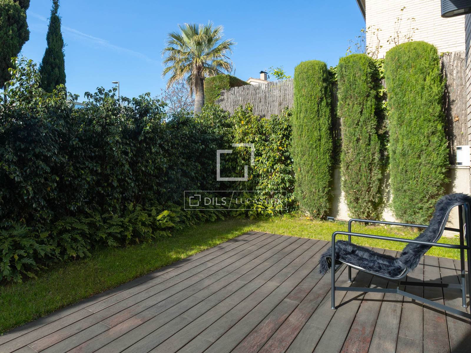 Villa in Vilassar de Dalt, Barcelona, Spain 6 bedrooms, 386 sq.m. No. 166775