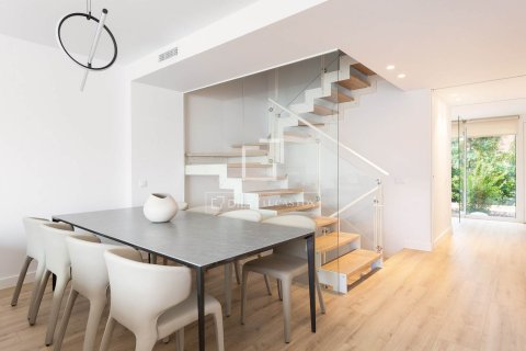 Villa en alquiler en Gavà, Barcelona, España 6 dormitorios, 265 m2 No. 166777 - foto 15