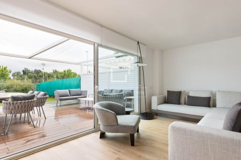 Villa en alquiler en Gavà, Barcelona, España 6 dormitorios, 265 m2 No. 166777 - foto 12