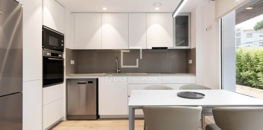 Villa en Gavà, Barcelona, España 6 dormitorios, 265 m2 No. 166777