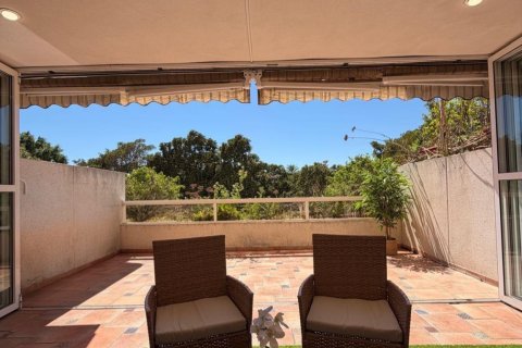 Apartment for sale in Alicante, Spain 2 bedrooms, 136 sq.m. No. 168097 - photo 9