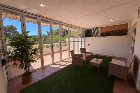 Apartment for sale in Alicante, Spain 2 bedrooms, 136 sq.m. No. 168097 - photo 4
