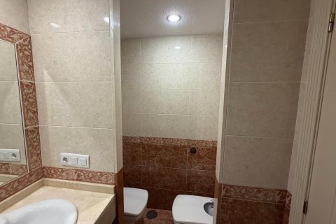 Apartment for sale in Alicante, Spain 2 bedrooms, 136 sq.m. No. 168097 - photo 18