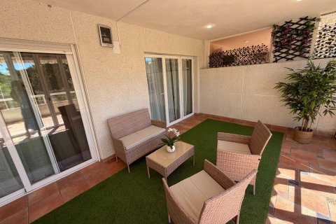 Apartment for sale in Alicante, Spain 2 bedrooms, 136 sq.m. No. 168097 - photo 7
