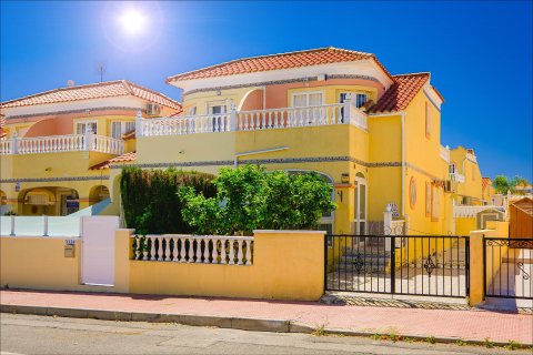 Сasa en venta en Campoamor, Alicante, España 3 dormitorios, 84 m2 No. 168095 - foto 3