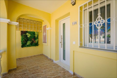 Сasa en venta en Campoamor, Alicante, España 3 dormitorios, 84 m2 No. 168095 - foto 12