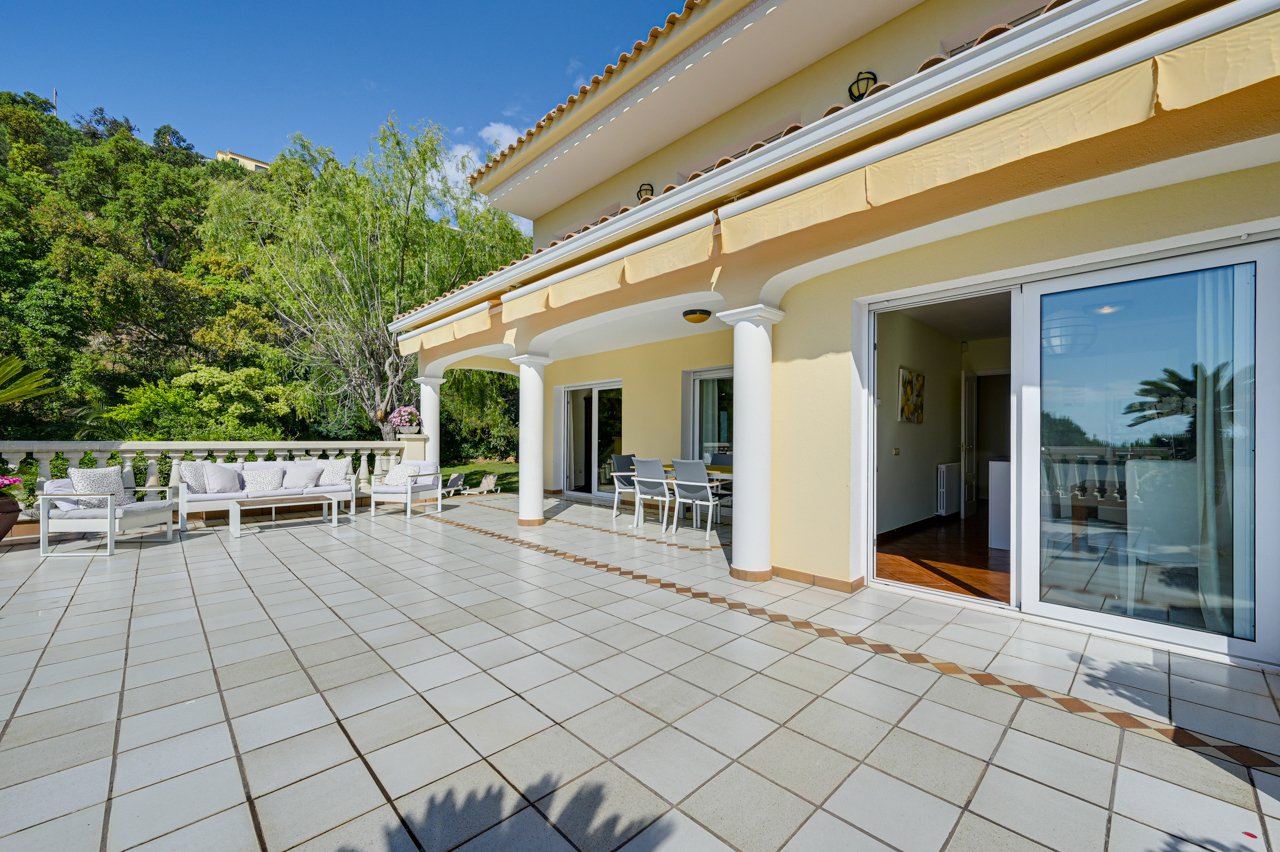 House à Tossa de Mar, Girona, Espagne 5 chambres, 354 m2 No. 168099