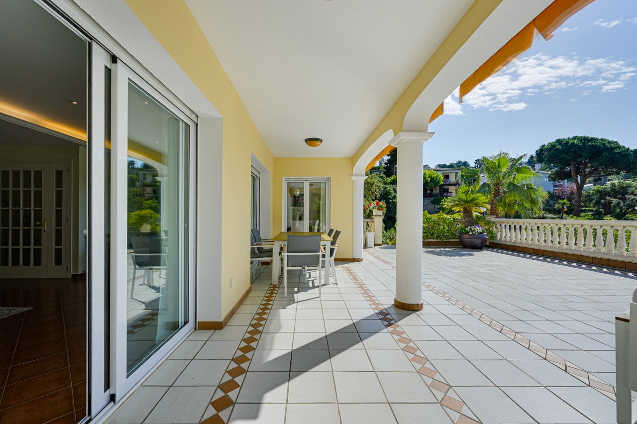 House à Tossa de Mar, Girona, Espagne 5 chambres, 354 m2 No. 168099