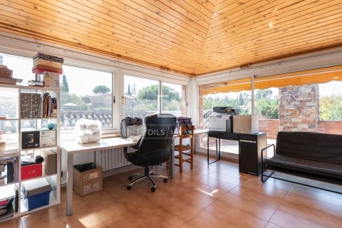 Villa for sale in Bellaterra, Barcelona, Spain 7 bedrooms, 850 sq.m. No. 150845 - photo 26