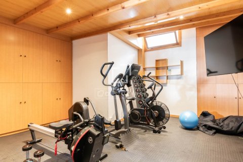 Villa for sale in Bellaterra, Barcelona, Spain 7 bedrooms, 850 sq.m. No. 150845 - photo 29