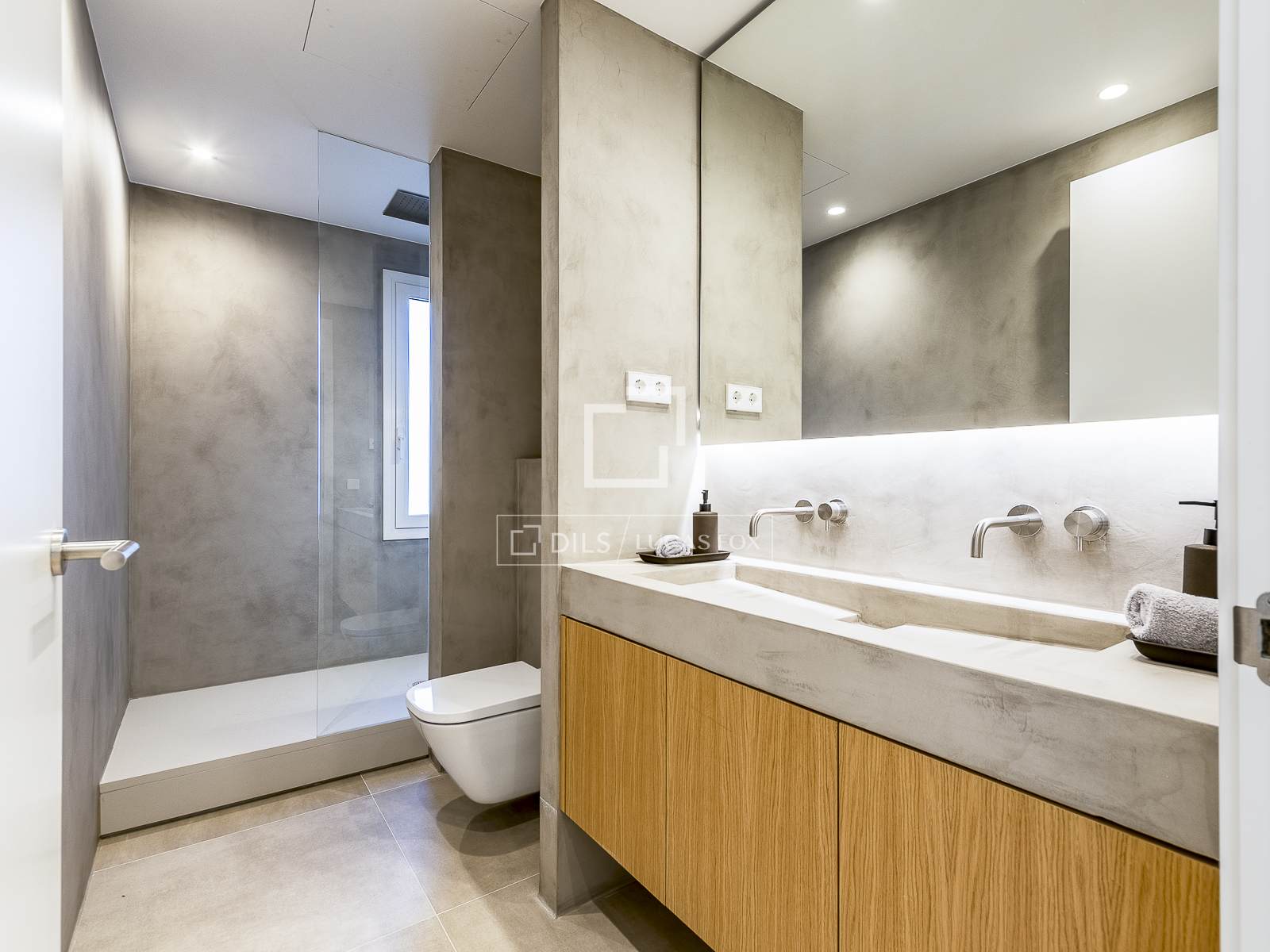Dzīvoklis Barcelona, Spānijā 5 istabas, 273 m2 Nr. 150841