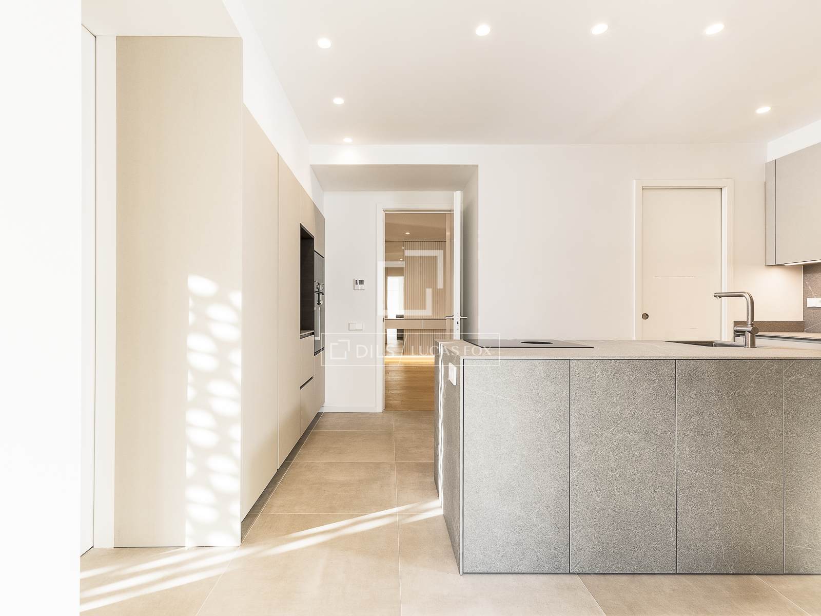 Dzīvoklis Barcelona, Spānijā 5 istabas, 273 m2 Nr. 150841