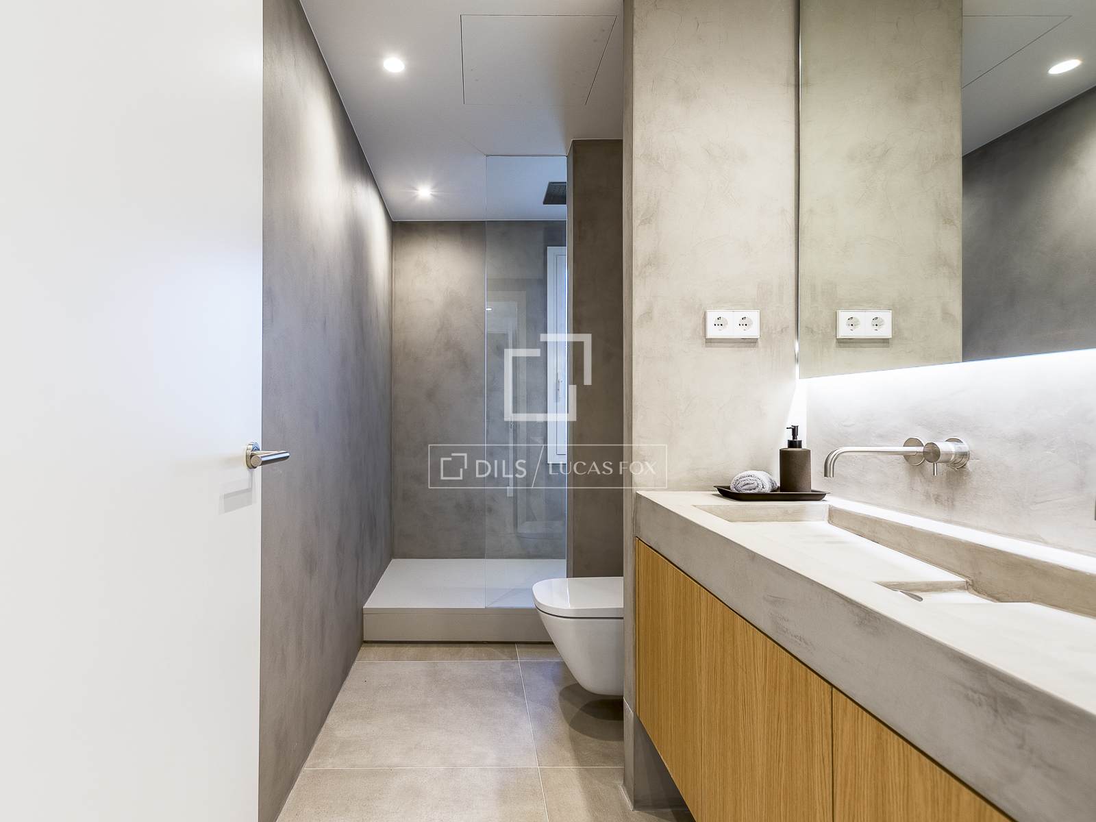 Dzīvoklis Barcelona, Spānijā 5 istabas, 273 m2 Nr. 150841