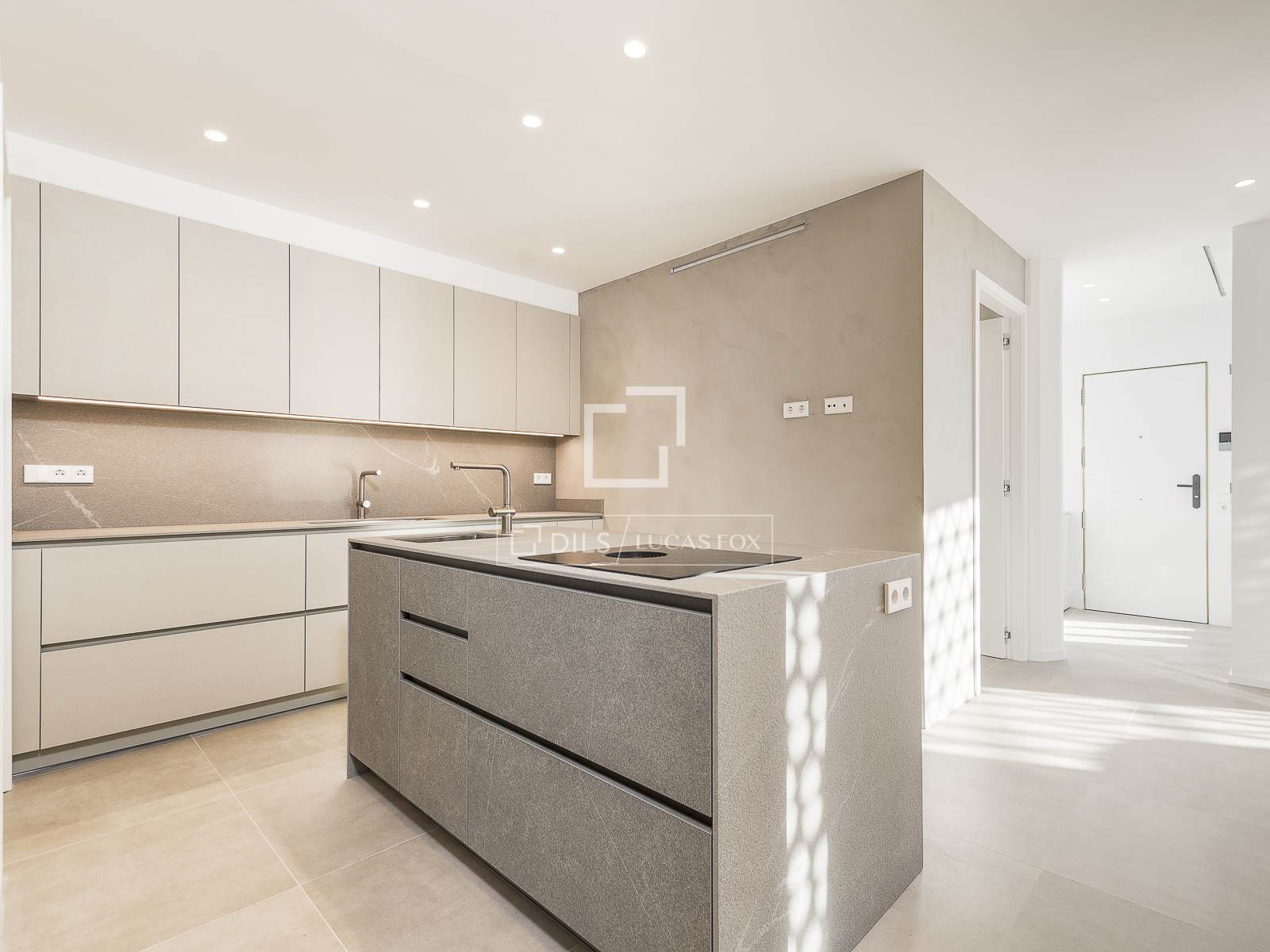 Dzīvoklis Barcelona, Spānijā 5 istabas, 273 m2 Nr. 150841